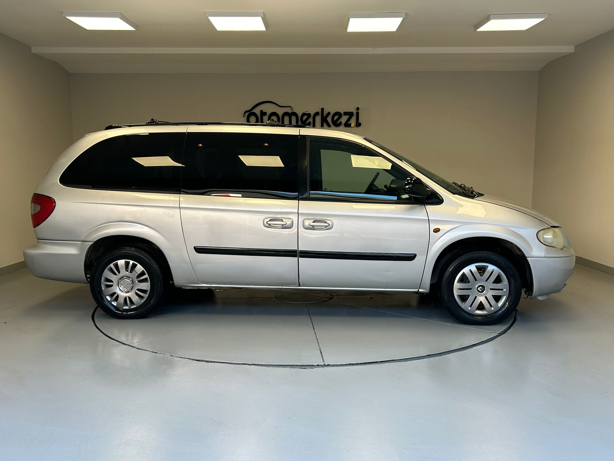 CHRYSLER GRAND 4